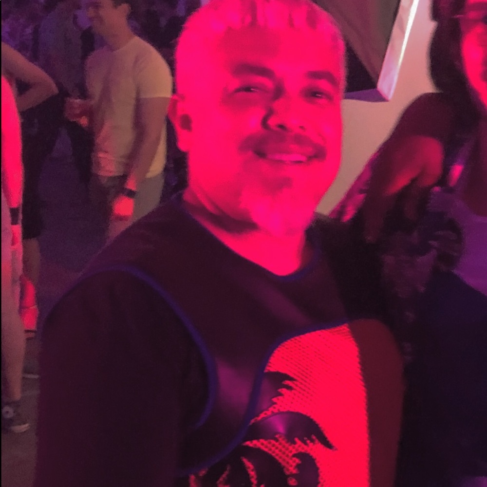 Meet your Posher, Victor